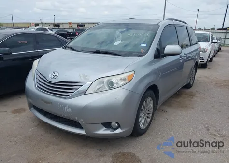 2017 Toyota Sienna Xle 8 Passenger from USA, damaged, VIN 5TDYZ3DC5HS839486